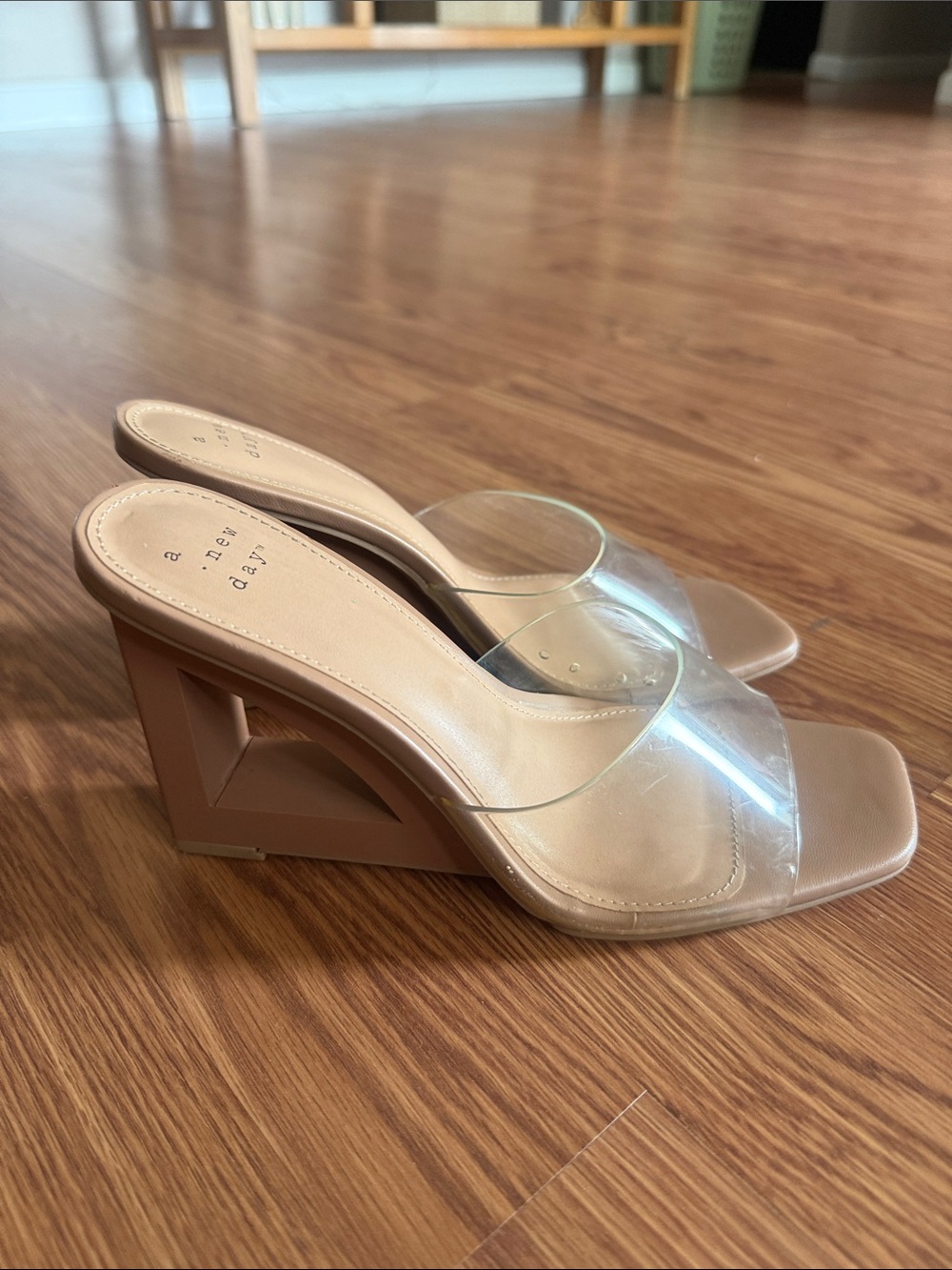 Clear Strap Nude Wedge Heels - Women's Fashion Mules - Picture 4 of 7